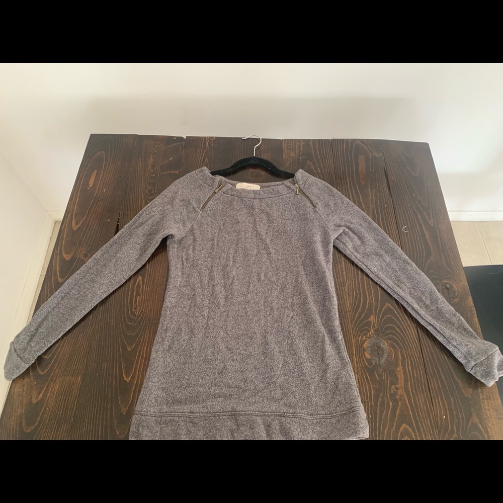 Ann Taylor LOFT sweater gray w zipper detail